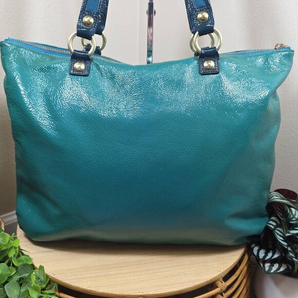 Coach Poppy Patent Leather Large Tote - Picture 5 of 15